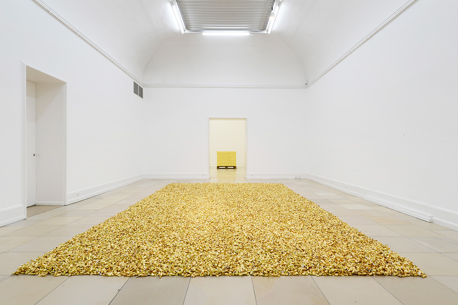 Felix Gonzalez-Torres, "Untitled (Placebo-Landscape-for Roni)," 1993